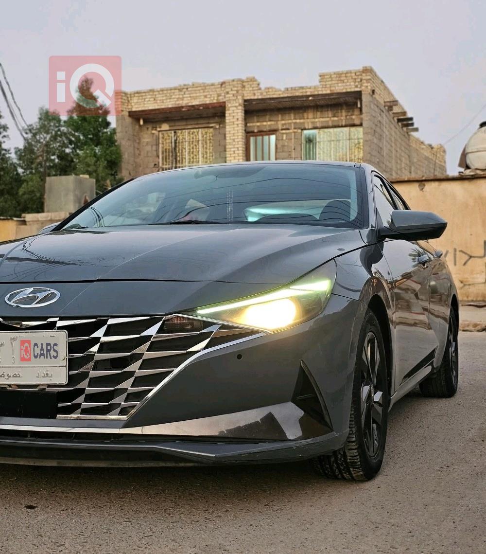 هیۆندای ئەلەنترا